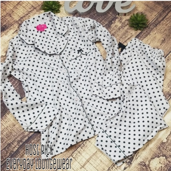 Victoria's Secret Other - Victoria's Secret Flannel Pajamas